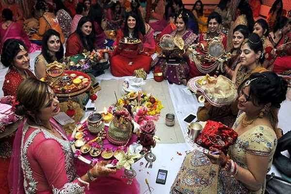 PunjabKesari Karva Chauth thali song